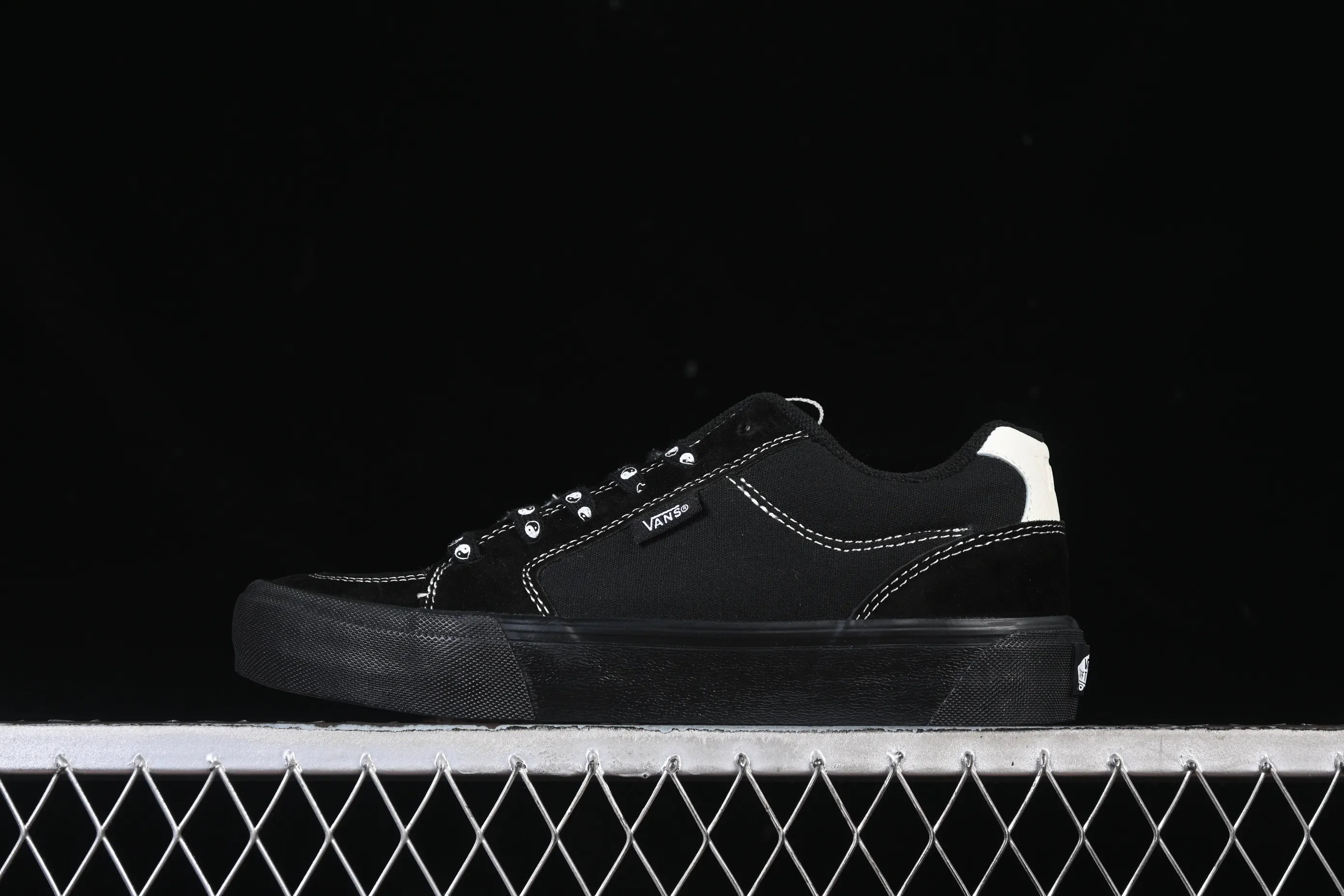 All categories Vans Vans series Vans Low Vans low-top Vans Chukka Push high street American retro casual canvas skate shoes VN0009QPA02